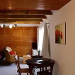 Riverhouse شقة